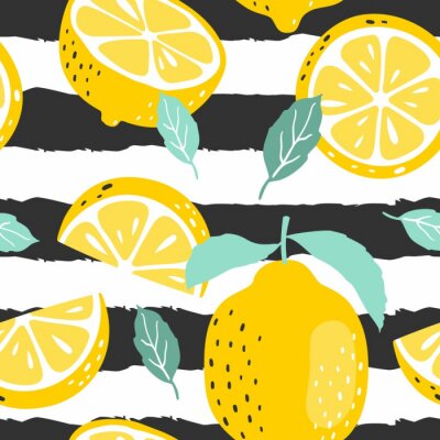 Papier peint à motif  Fruit de citron sur un fond rayé noir et blanc