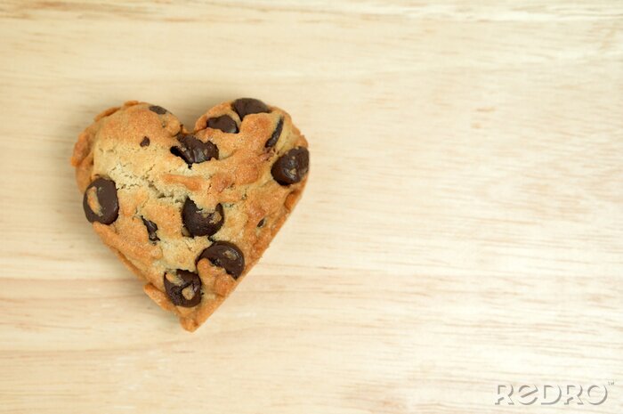 Papier peint à motif  Sweet Heart cookie sur fond de bois
