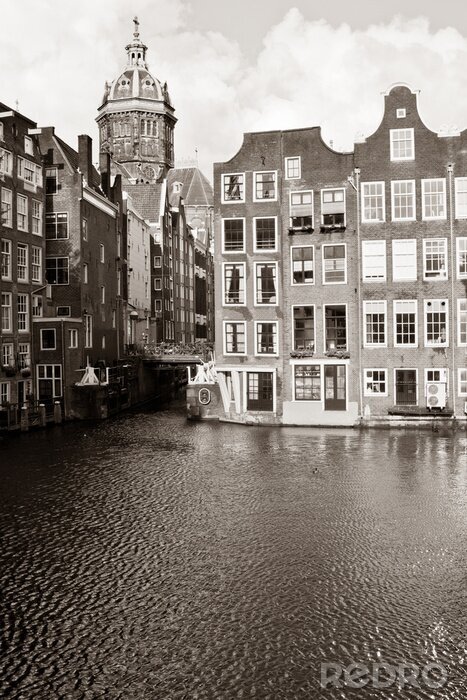 Papier peint à motif  Vue en noir et blanc des bâtiments d'Amsterdam