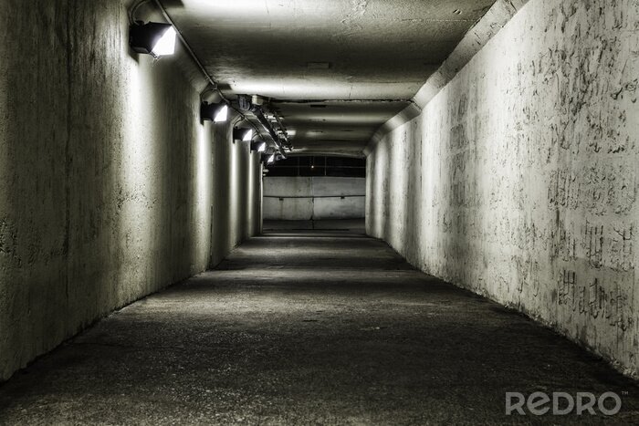 Papier peint  Ancien tunnel en béton