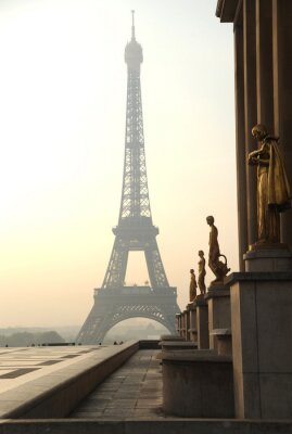 Papier peint  Architecture parisienne sous le brouillard