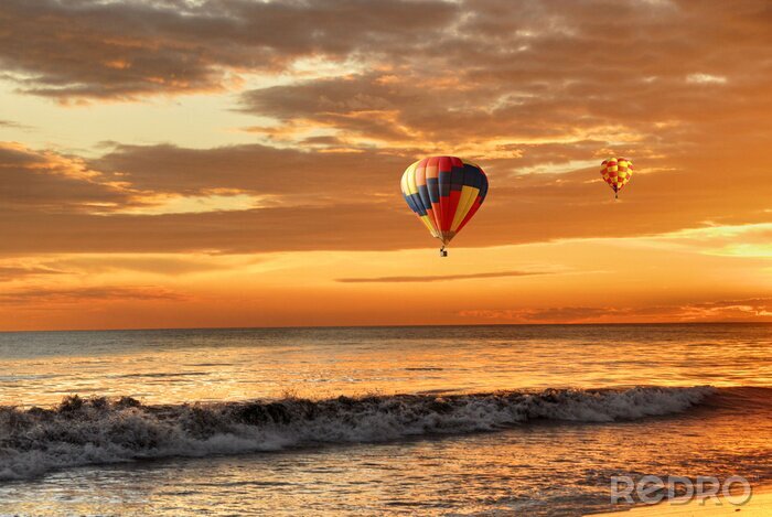 Papier peint  Ballon à air au coucher du soleil