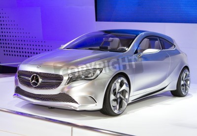 Papier peint  BANGKOK - 2 avril: classe Mercedes Benz Un concept-car sur l'écran lors de la 33e Bangkok International Motor Show le 2 Avril 2012 à Bangkok, Thaïlande.