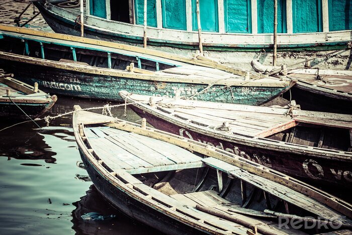 Papier peint  Barques dans un vieux port