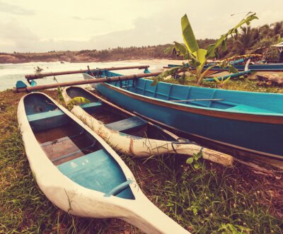 Papier peint  Barques sur un rivage en Indonésie