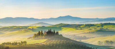 Papier peint  Beautiful foggy landscape in Tuscany, Italy