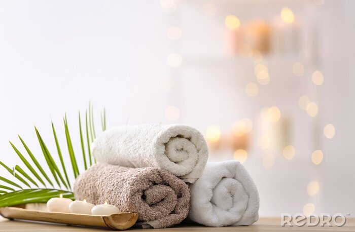 Papier peint  Beautiful spa composition on table in wellness center