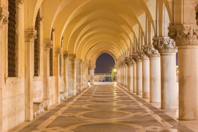 Belles colonnes à Venise