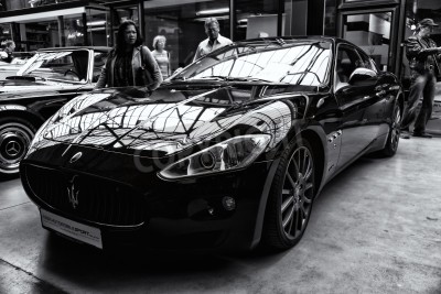 Papier peint  BERLIN - MAY 11: The two-door coupe Maserati GranTurismo, (black and white), 26th Oldtimer-Tage Berlin-Brandenburg, May 11, 2013 Berlin, Germany