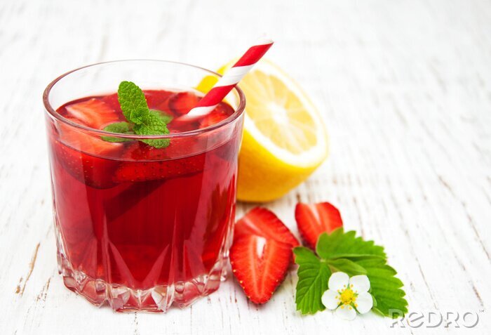 Papier peint  Boisson estivale aux fraises