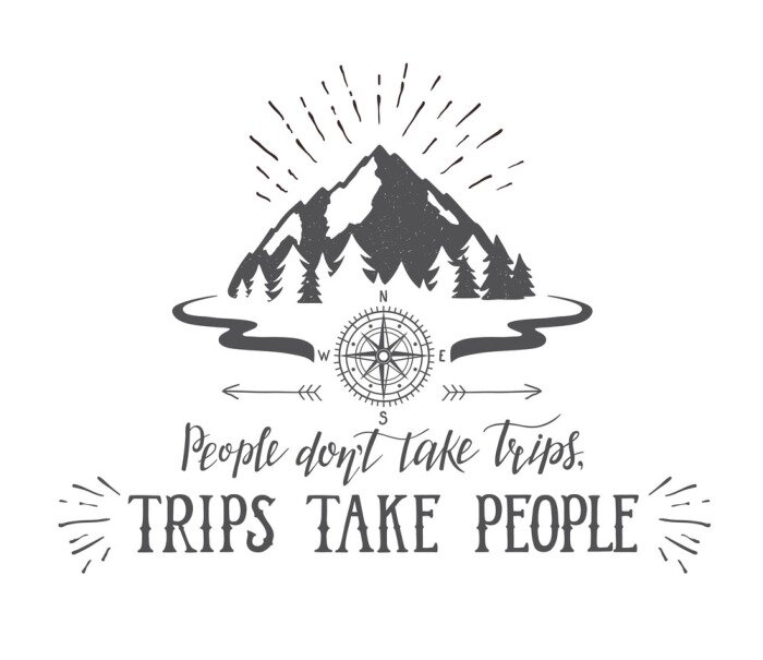 Papier peint  Boussole de montagne et une phrase sur les expéditions