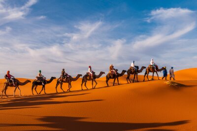 Papier peint  Caravane dans le désert