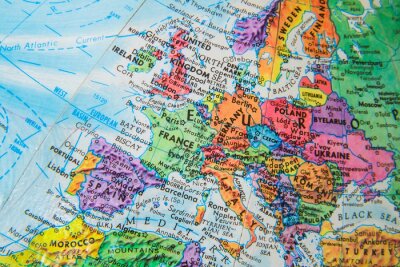 Papier peint  Carte de l'Europe et globe terrestre