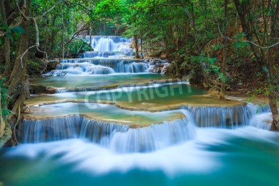 Papier peint  Cascade dans une forêt profonde en Thaïlande