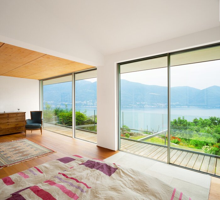 Papier peint  Chambre à coucher avec une grande fenêtre