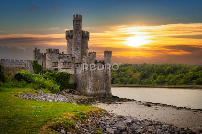 Papier peint  Château de Blackrock en Irlande au bord de la rivière