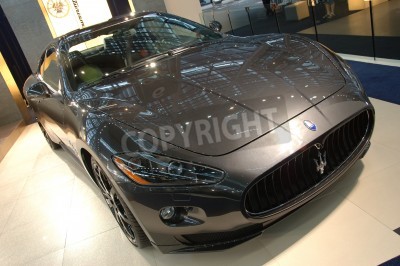 Papier peint  Chine, Shenzhen - 14 juin: Shenzhen-Hong Kong-Macao Auto Show, le plus récent Maserati présentés le 14 Juin 2010 à Shenzhen.