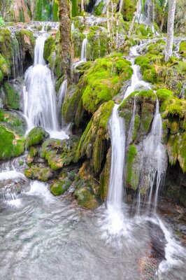 Papier peint  Chute d'eau espagnole