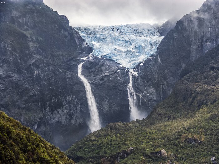 Papier peint  Chute d'eau sur un glacier