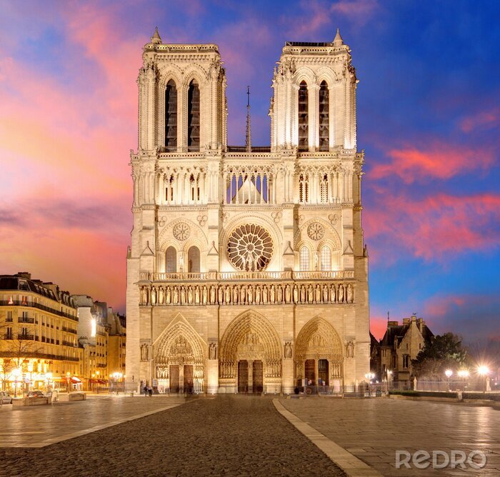 Papier peint  Ciel coloré sur la cathédrale Notre-Dame