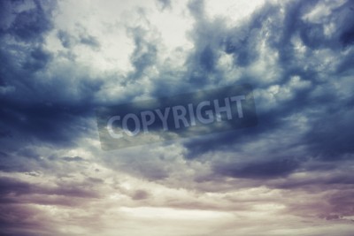 Papier peint  Ciel orageux avec des nuages noirs