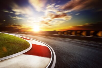 Papier peint  Circuit de course au coucher du soleil