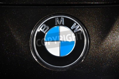 Papier peint  Close-up BMW Chrome métallique