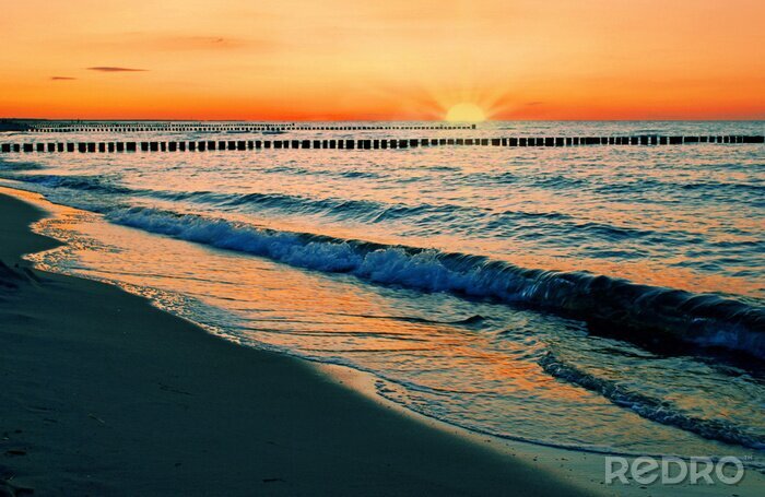 Papier peint  Coucher de soleil orange sur la mer