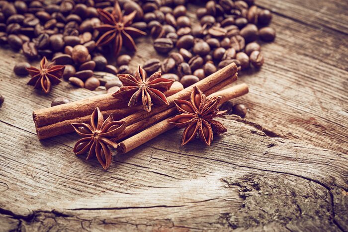 Papier peint  Coucher de soleil sur un vignoble