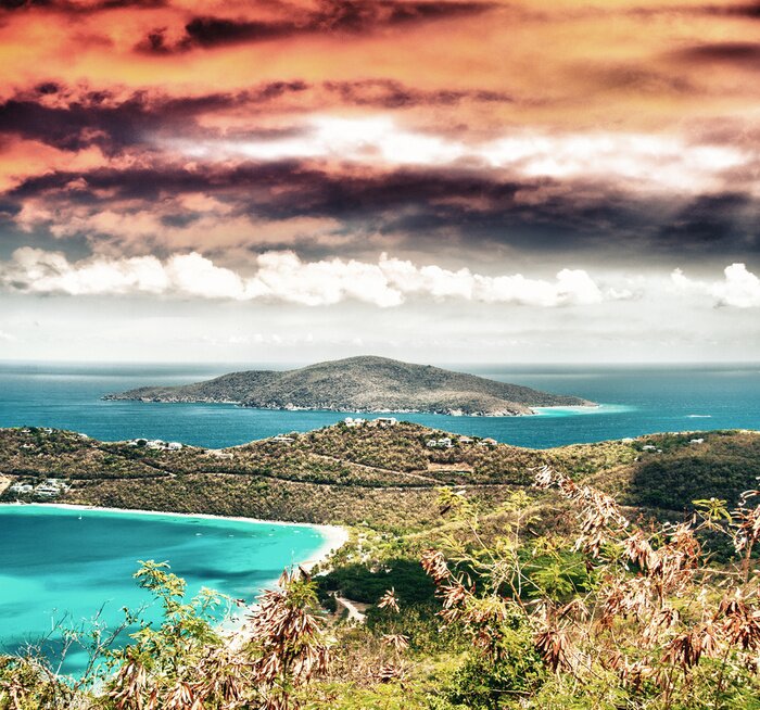 Papier peint  Des îles colorées sur l'océan