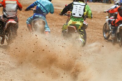 Dirt débris d'une course de motocross