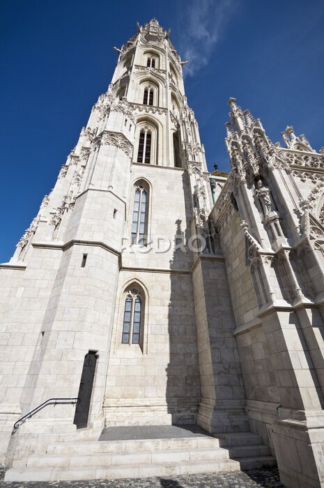 Papier peint  Église Matthias tour Budapest faible angle de vue avec le ciel bleu