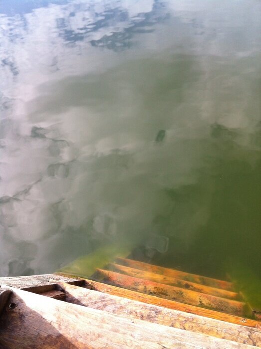 Papier peint  Escaliers dans l'eau