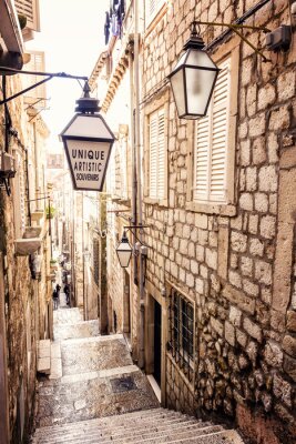 Escaliers dans une ruelle à Dubrovnik