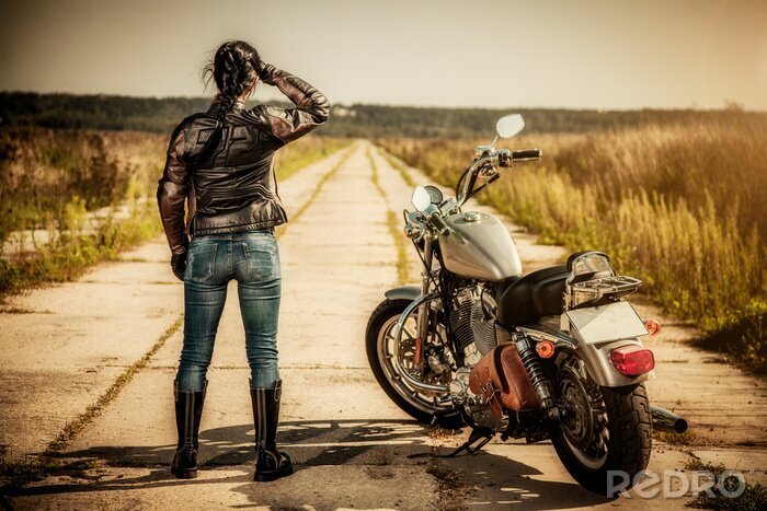 Papier peint  Femme avec une moto