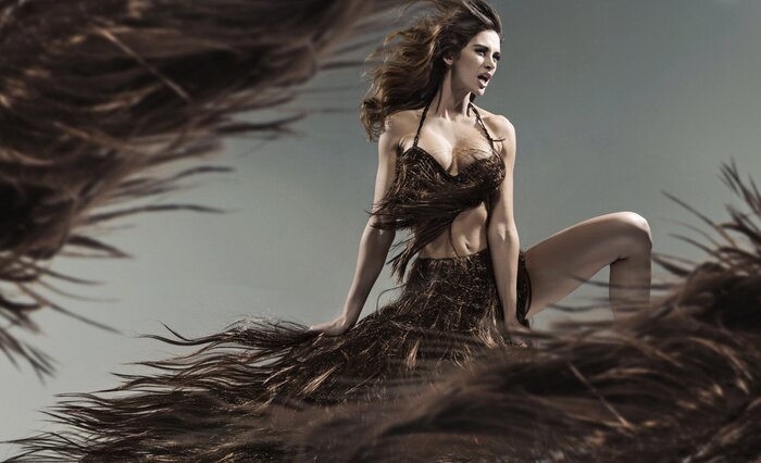 Papier peint  Femme qui pose