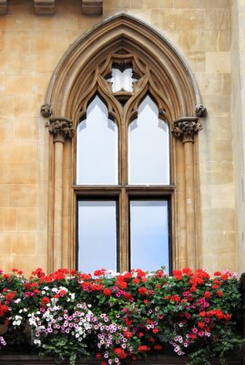 Papier peint  Fenêtre dans un style gothique
