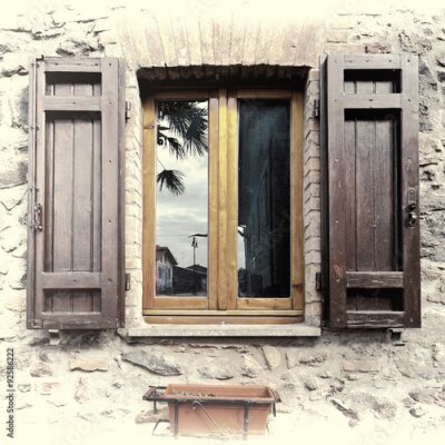 Papier peint  Fenêtre dans une maison en pierre