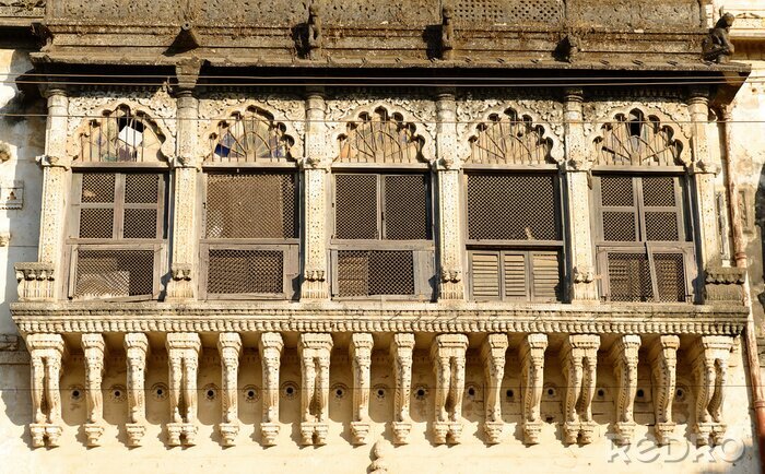 Papier peint  Fenêtres décoratives d'un bâtiment