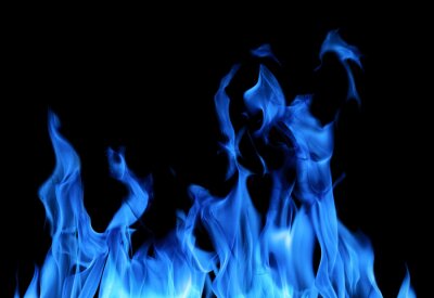 Papier peint  Flammes dans des tons bleus sur fond noir