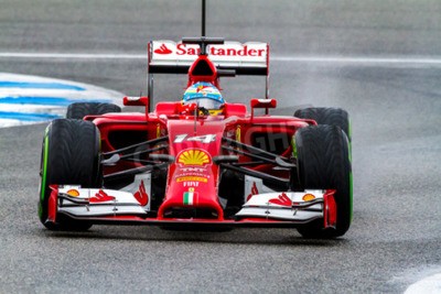 Papier peint  Formule 1 bolide en pleine course