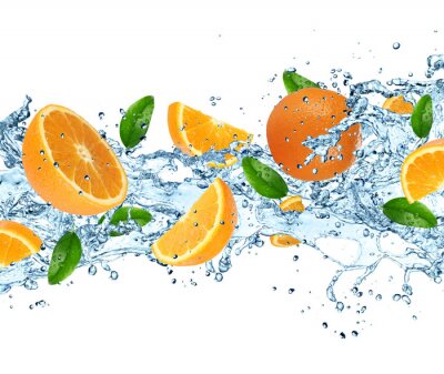 Papier peint  Fruits oranges dans l'eau avec des feuilles de menthe
