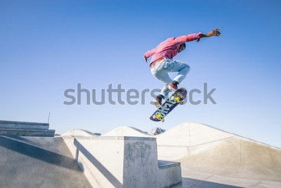 Papier peint  Garçon dans un skate-park