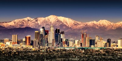Horizon de Los Angeles avec la montagne