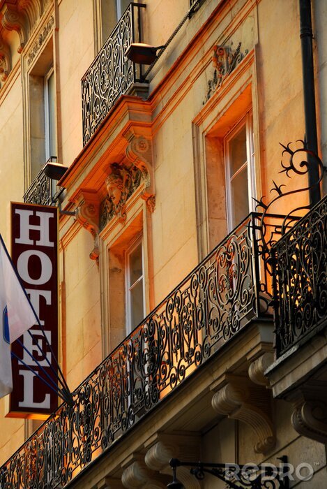 Papier peint  Hôtel dans un immeuble à Paris