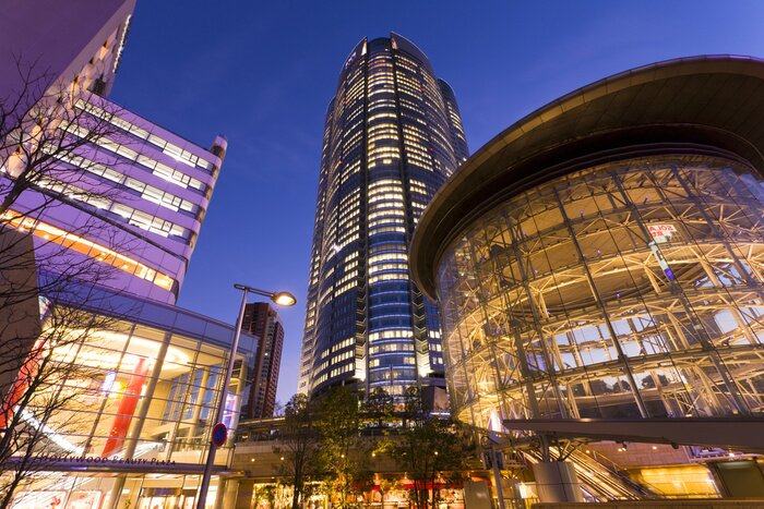 Papier peint  Immeubles éclairés à Tokyo