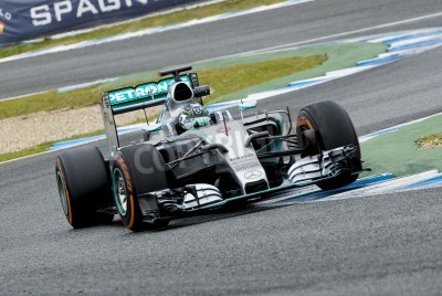 Papier peint  JEREZ DE LA FRONTERA, ESPAGNE - JANVIER 03: Nico Rosberg, pilote de la Mercedes de l'équipe à l'épreuve de Formule 1 dans Circuito de Jerez sur le 3 février 2015 à Jerez de la Frontera.