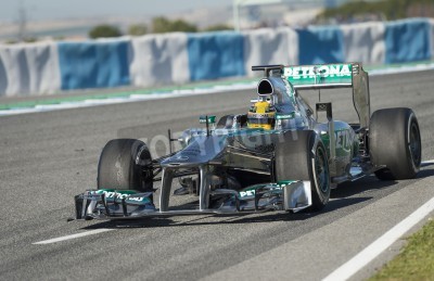 Papier peint  JEREZ (Espagne) - 11 février: Lewis Hamilton tester sa nouvelle voiture Mercedes WO4 F1 sur le premier essai sur le circuit de Jerez, Andalousie Espagne 2013.