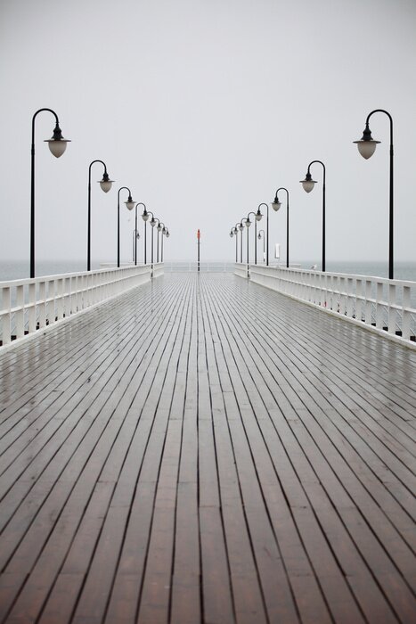 Papier peint  Jetée à Gdynia sous la pluie