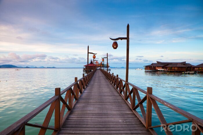 Papier peint  Jetée dans la mer